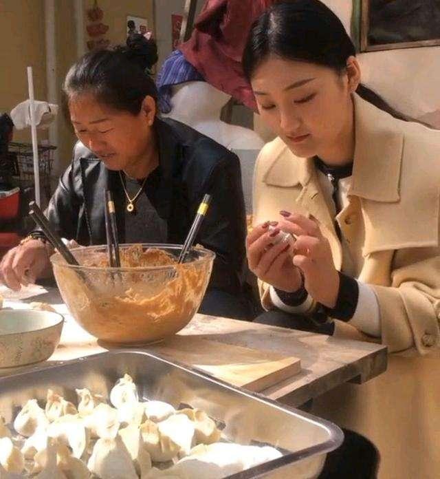 高铁直播官网最新版，速度与激情的魅力时光体验！