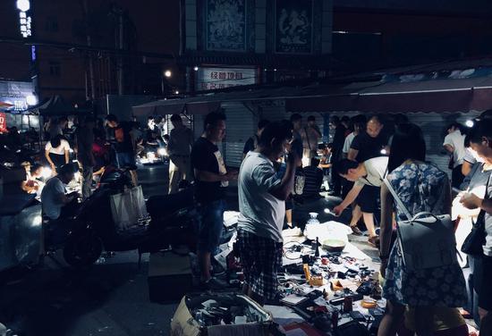 鬼市最新奇遇与温情之夜揭秘揭秘夜市的神秘面纱